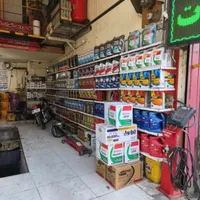 کارگر تعویض روغنی ماهر با جای خواب