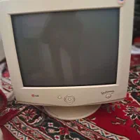 تعدادی مانیتور کامپیوتر سالم و تمیز همراه با کابل|قطعات و لوازم جانبی رایانه|مشهد, پنجتن|دیوار