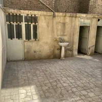 خانه کلنگی ۱۰۰ متری دربست|اجارهٔ خانه و ویلا|تهران, جی|دیوار
