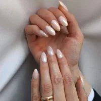 «خدمات لاکچری ناخن با ۵۰٪ تخفیف ویژه»