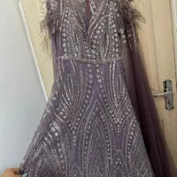 لباس مجلسی|لباس|شیراز, قلعه نو|دیوار