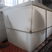 وان استخر محافظ دار