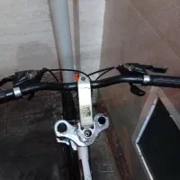 دوچرخه فنردار سفید سند دار|دوچرخه، اسکیت، اسکوتر|ملکان, |دیوار