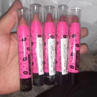 رژلب|آرایشی، بهداشتی، درمانی|قم, پردیسان|دیوار