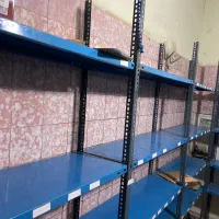 قفسه فلزی پیچ و مهره