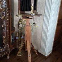 پایه دوربین عکاسی|کلکسیون اشیاء عتیقه|طرقبه, |دیوار