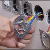 اجرا و عیب یابی انواع خدمات برق ساختمان و دوربین|خدمات پیشه و مهارت|فولادشهر, C6|دیوار