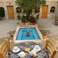 اجاره روزانه اقامتگاه بوم گردی خانه همای درمرکزشهر