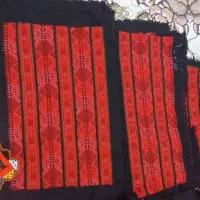 دوزنده پرجوک|لباس|خاش, |دیوار