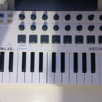 میدی کنترلر Arturia Minilab mkII نو