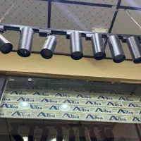 رگال/لامپ ریلی/مانکن/ویترین|فروشگاه و مغازه|اندیشه, اندیشه فاز ۱|دیوار