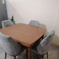 میز نهارخوری در حد نو، مناسب جهیزیه