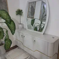 ایینه وکنسول