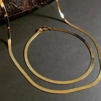 گردنبند و دستبند