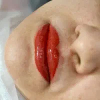 شیدینگ تخصصی لب با ۵۰%تخفیف