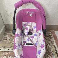 کریر و تعدادی سرویس خواب نوزاد