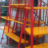 قفسه های فلزی