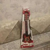 گیتار بزرگ