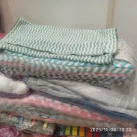 مقداری حوله لباسی و حمام ودست وصورت|سفره، حوله، دستمال آشپزخانه|بروجرد, |دیوار