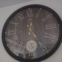 ساعت دیواری