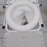 توالت فرنگی تاشو دیواری