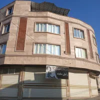 درب و کرکرەەای ایمن دژ