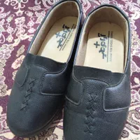 کفش سایز 39