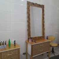 دکور آرایشگاه|آرایشگاه و سالن‌های زیبایی|دورود, |دیوار