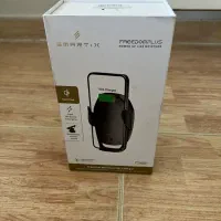 هولدر اسمارتیکس به همراه شارژر گوشی همراه