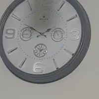 ساعت دیواری