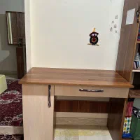 دراور و آینه به همراه میز تحریر|تخت و سرویس خواب|تهران, آشتیانی|دیوار