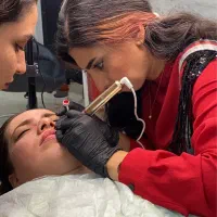 آموزش صفر تا۱۰۰ آرایش دائم +تخصص ادیت وتولید محتوا|خدمات آموزشی|ارومیه, |دیوار