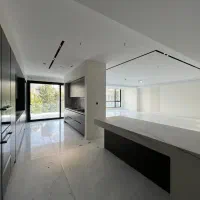 ۳۳۰ متر ۴ خواب تاپ لوکیشن فرشته