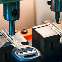 کلیدسازی و ریموت آراز (حجتی)|خدمات پیشه و مهارت|تبریز, |دیوار