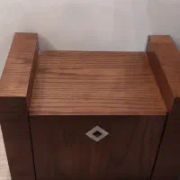 پا تختی  کنار تخت