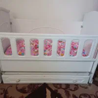 تخت گهواره ای درحد نو|تخت و صندلی بچه|کرمان, |دیوار