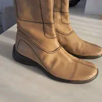 نیم بت زیبا درحد نوسایز۳۷ تمیز۷۰۰