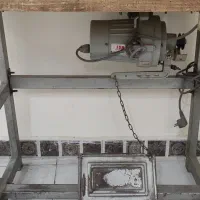 چرخ سردوز سه نخ پروانه همراه پایه و موتور|چرخ خیاطی و ریسندگی|مشهد, طلاب|دیوار