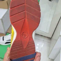 کتونی سرجیو وارداتی...در حد نو سایز ۴۲ بسیار شیک .|کیف، کفش، کمربند|رشت, منظریه|دیوار