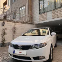 کیا سراتو 2000 اپشنال بی رنگ خیلی سالم