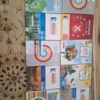 کتاب های درسی و تستی نهم تیزهوشان.
