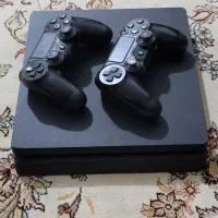 ps4 همرا با دو دسته