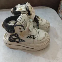 بوت کفش دخترانه مناسب 3تا 4سال سایز 26