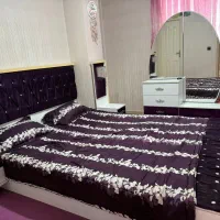سرویس خواب|تخت و سرویس خواب|ری, شهادت|دیوار