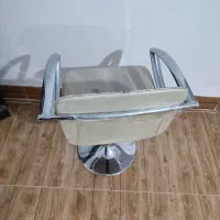 میز ناخن و صندلی جک دار|آرایشگاه و سالنهای زیبایی|نهاوند, |دیوار