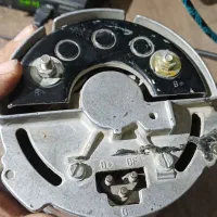 دینام برق ماشین بنز قدیمی برند بوش|قطعات یدکی و لوازم جانبی|رباطکریم, الارد|دیوار