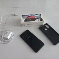 گوشی سامسونگ کار کرده ولی تمیز
