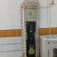 ساعت زمینی سالم و تمیز