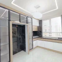 ۶۰متر _ فول _ ۸ سال ساخت _ کم واحد