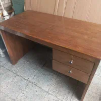 میز تحریر چوبی